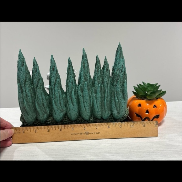 NIB Disney’s Limited, edition SO haunted mansion, light up and sing figurines - Picture 6 of 10